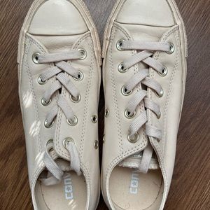 Nude converse, leather